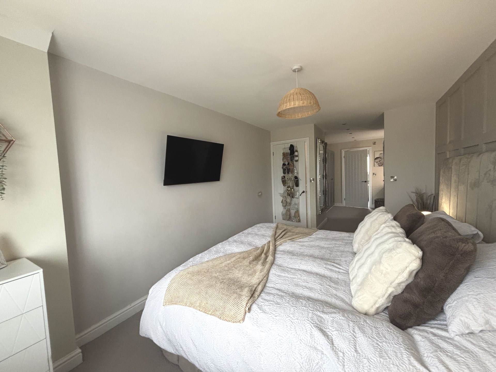 17 Cathedral Road, Chadderton, Image 14