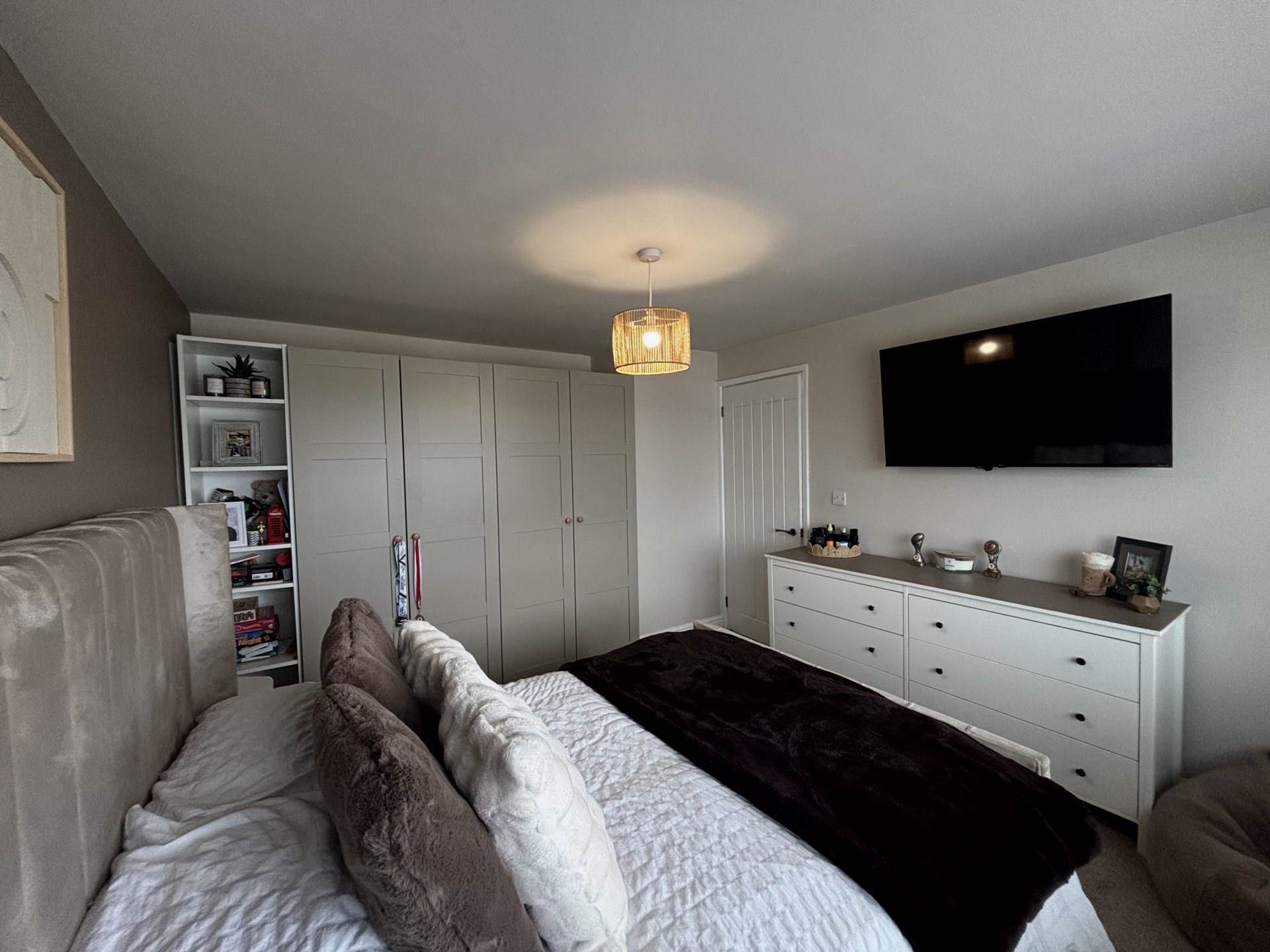 17 Cathedral Road, Chadderton, Image 19