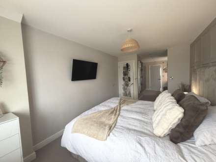 17 Cathedral Road, Chadderton, Image 14