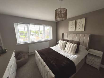 17 Cathedral Road, Chadderton, Image 18
