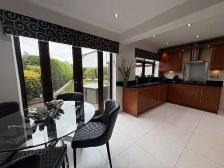 24 Birchwood, Chadderton, Image 13