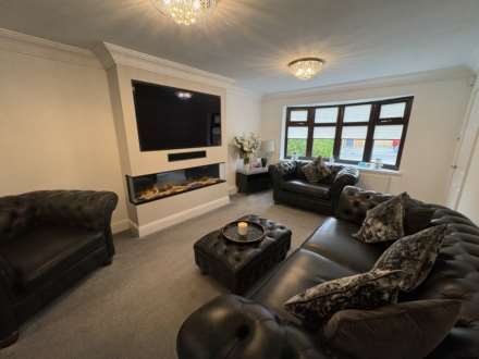 24 Birchwood, Chadderton, Image 5