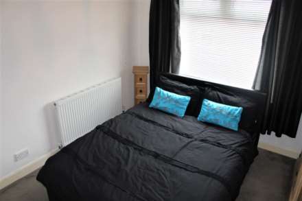 Fields New Road, Chadderton, Image 10