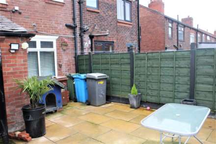 Fields New Road, Chadderton, Image 18