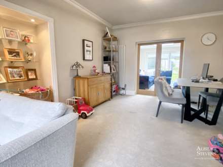 76 Chadderton Park Road, Chadderton, OL9 0QB, Image 9