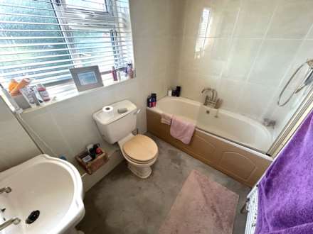 Tavistock Drive, Chadderton, Image 14