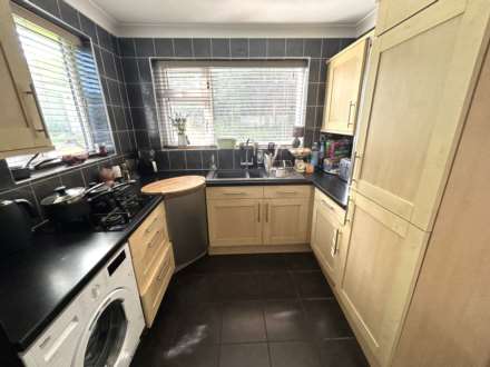 Tavistock Drive, Chadderton, Image 6