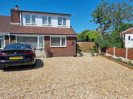 18 Pennine Avenue, Chadderton, OL9 8PH