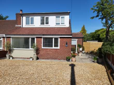 18 Pennine Avenue, Chadderton, OL9 8PH, Image 21