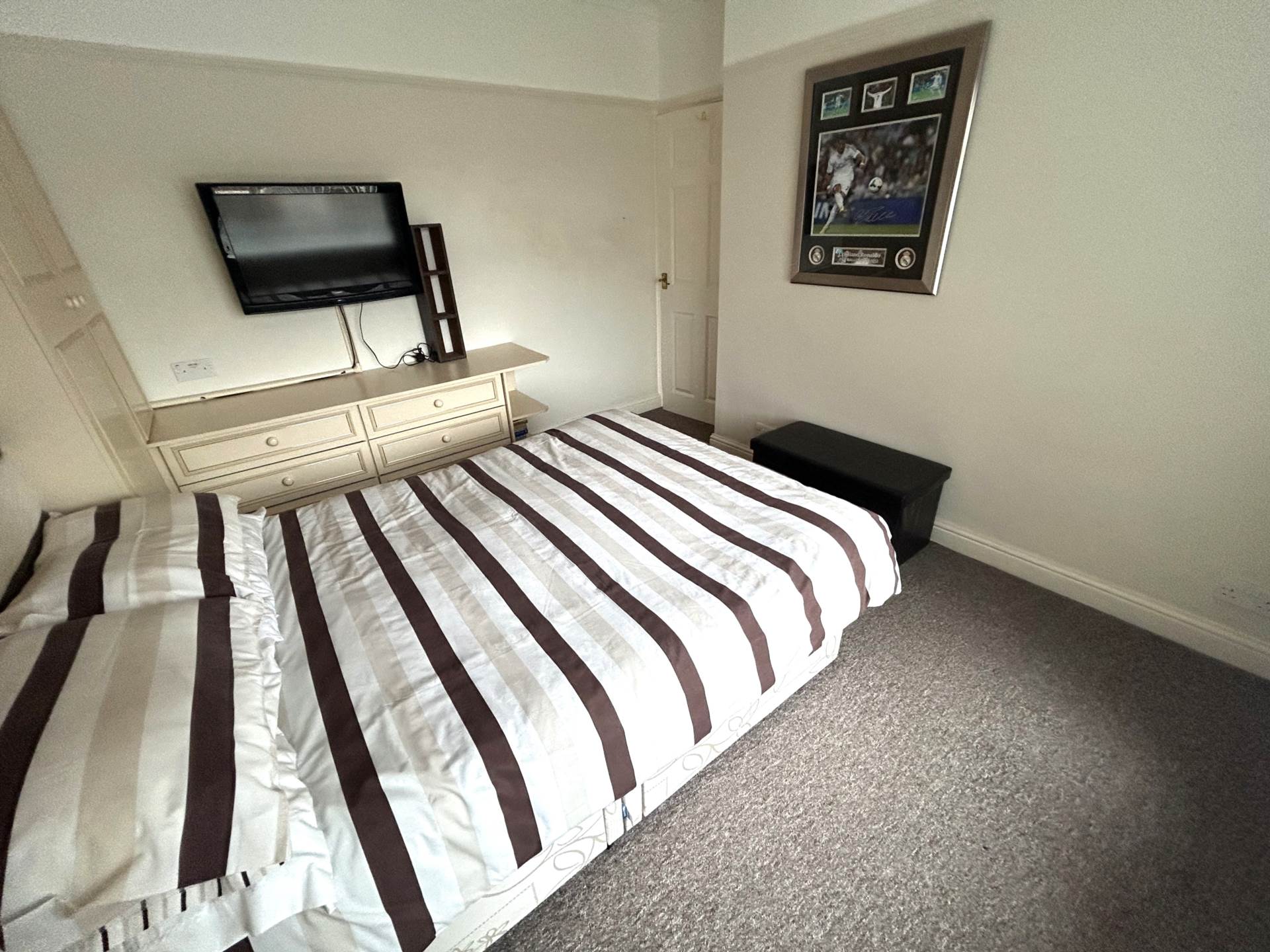 540 Broadway, Chadderton, OL9 9NJ, Image 18