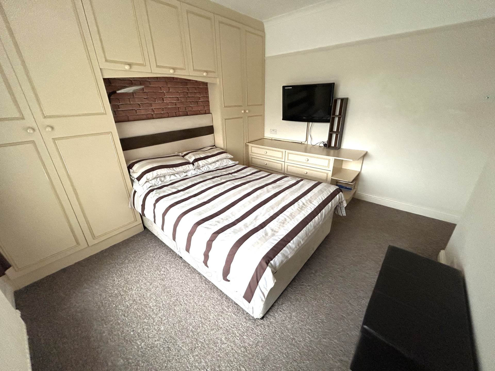 540 Broadway, Chadderton, OL9 9NJ, Image 19