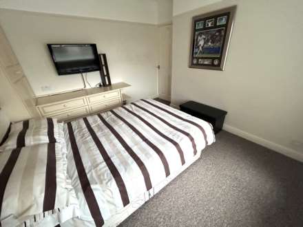 540 Broadway, Chadderton, OL9 9NJ, Image 18