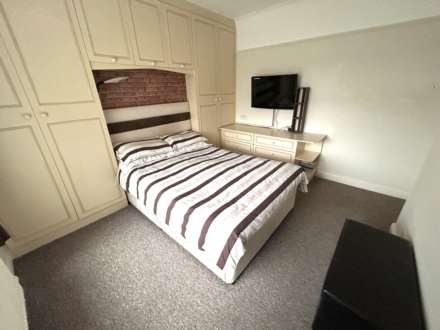 540 Broadway, Chadderton, OL9 9NJ, Image 19