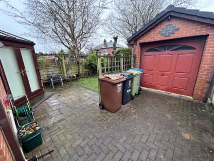 540 Broadway, Chadderton, OL9 9NJ, Image 26