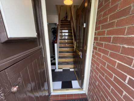 Ilkley Close, Oldham, Image 3