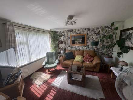 Ilkley Close, Oldham, Image 5