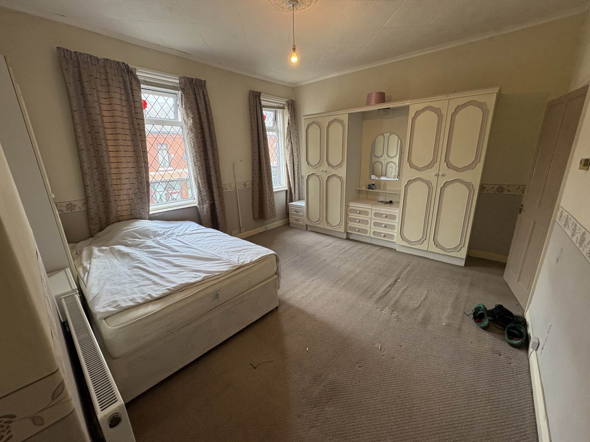 Hillside Avenue, Oldham, Image 13