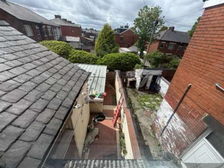 Hillside Avenue, Oldham, Image 12