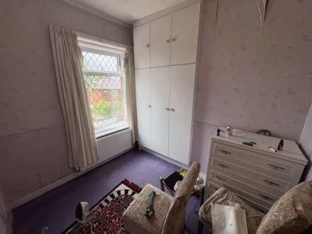 Hillside Avenue, Oldham, Image 17