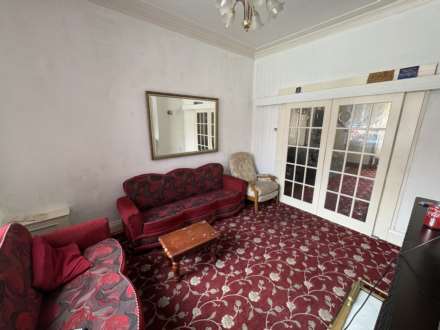 Hillside Avenue, Oldham, Image 4