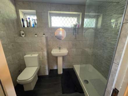Summercroft, Oldham, Image 12