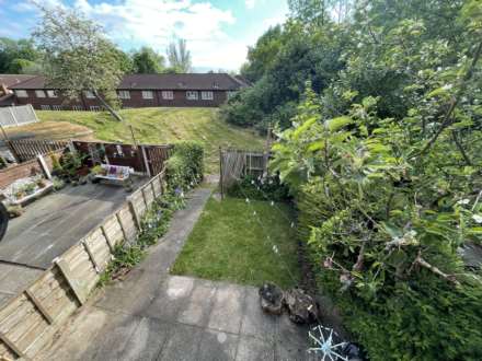 Summercroft, Oldham, Image 2
