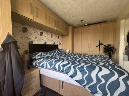 3 Hazelwood, Chadderton, Oldham, OL9 9TB, Image 17