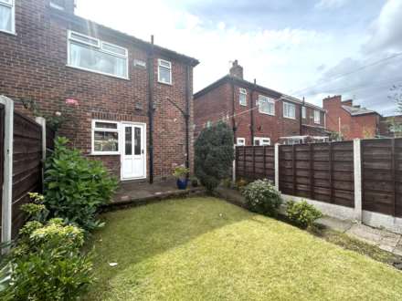 14 Moreton Street, Oldham, OL9 0LP, Image 17