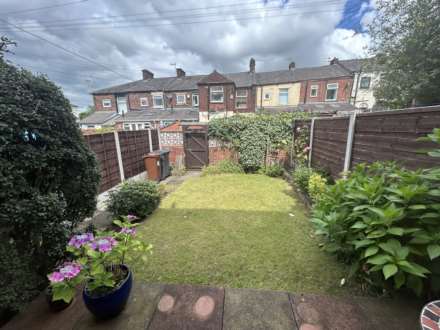 14 Moreton Street, Oldham, OL9 0LP, Image 2