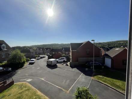 18 Staley Farm Close, Stalybridge, SK15 3GP, Image 2