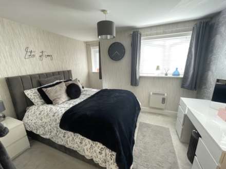 18 Staley Farm Close, Stalybridge, SK15 3GP, Image 8