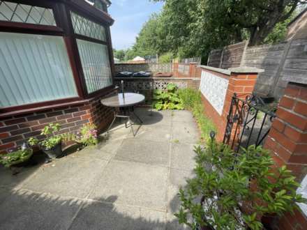 16 Huntingdon Avenue, Chadderton, Oldham, Image 13