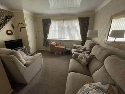 16 Huntingdon Avenue, Chadderton, Oldham, Image 3