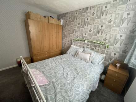 16 Huntingdon Avenue, Chadderton, Oldham, Image 9
