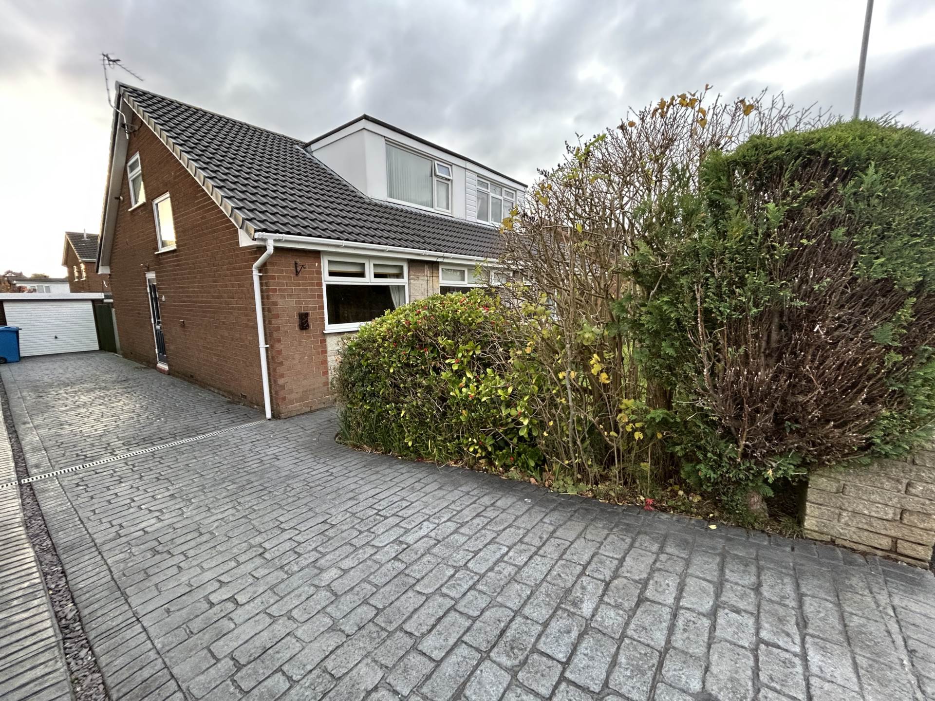 8 Chichester Crescent, Chadderton, OL9 0RW, Oldham, Image 25