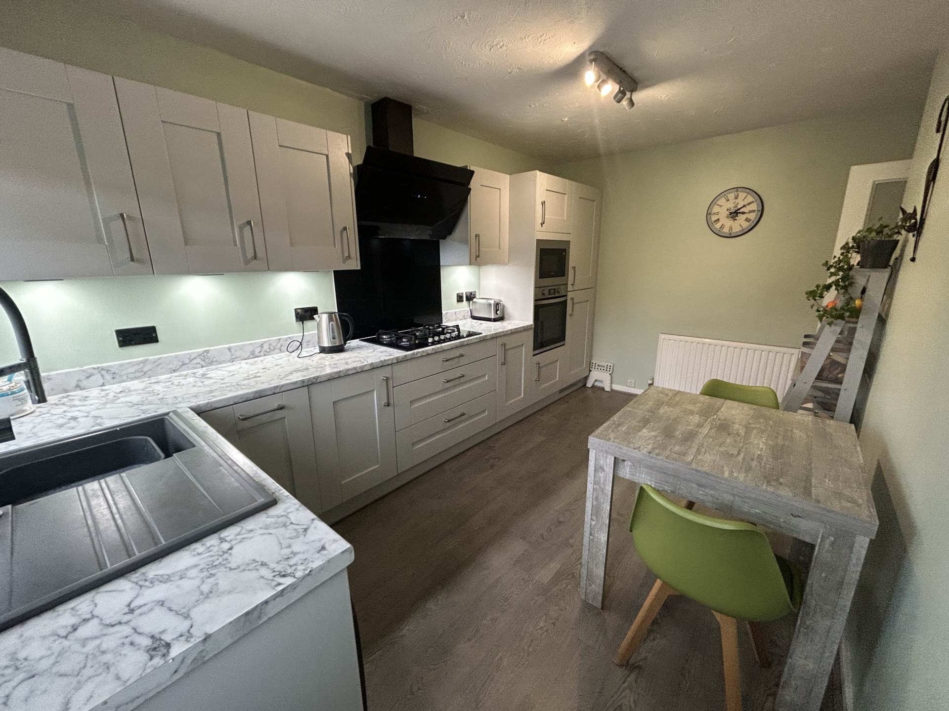 8 Chichester Crescent, Chadderton, OL9 0RW, Oldham, Image 4