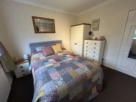 8 Chichester Crescent, Chadderton, OL9 0RW, Oldham, Image 15