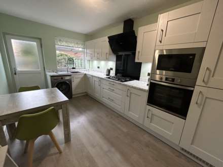 8 Chichester Crescent, Chadderton, OL9 0RW, Oldham, Image 7