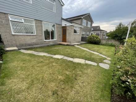 18 Norwich Avenue, Chadderton, OL9 0BA, Image 20