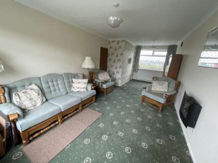 18 Norwich Avenue, Chadderton, OL9 0BA, Image 4