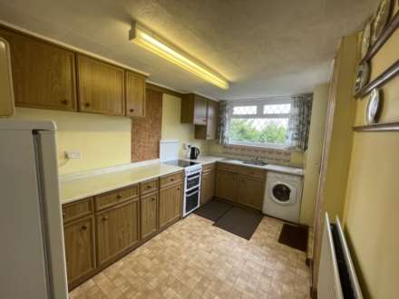 18 Norwich Avenue, Chadderton, OL9 0BA, Image 5