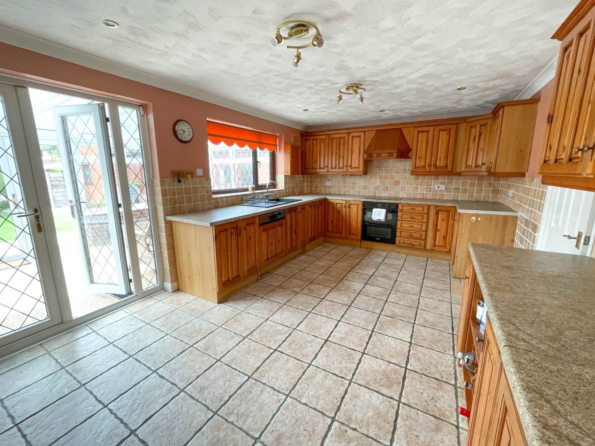 Birchwood, Oldham OL9 9UJ, Image 4