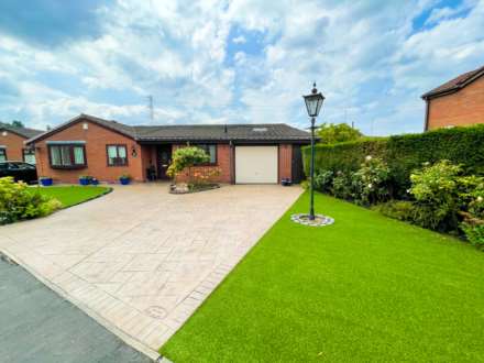 Birchwood, Oldham OL9 9UJ, Image 1