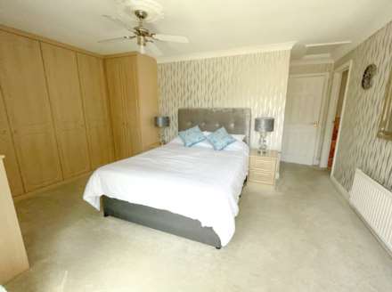 Birchwood, Oldham OL9 9UJ, Image 12