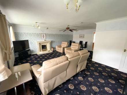 Birchwood, Oldham OL9 9UJ, Image 6