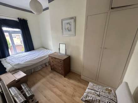 187 Denton Lane, Oldham, OL9 9DQ, Image 14