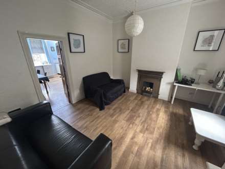 187 Denton Lane, Oldham, OL9 9DQ, Image 3