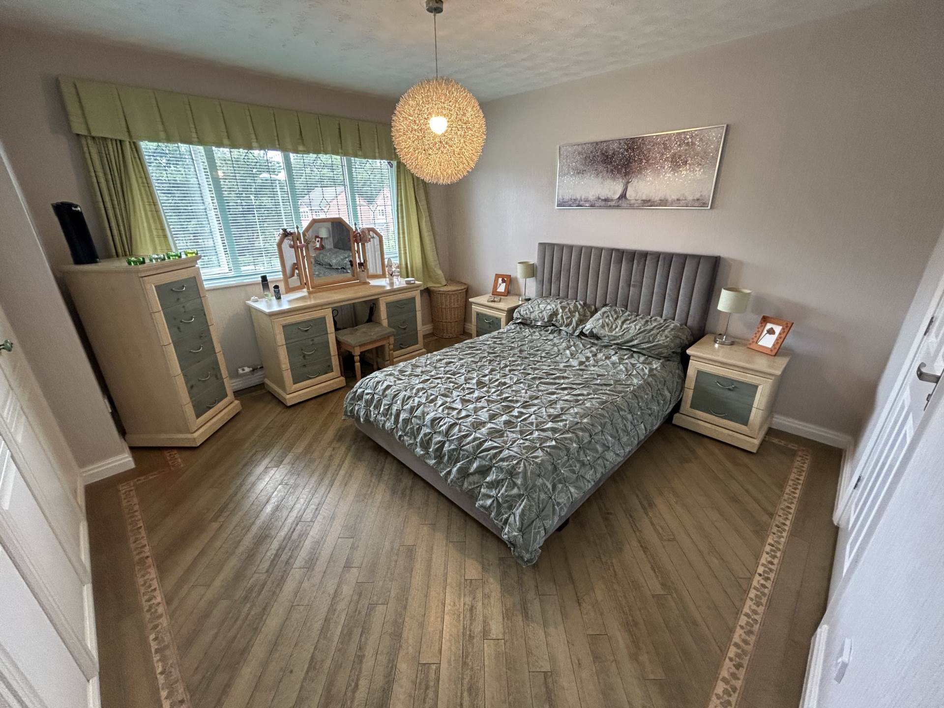 Gulvain Place, Oldham, Image 16