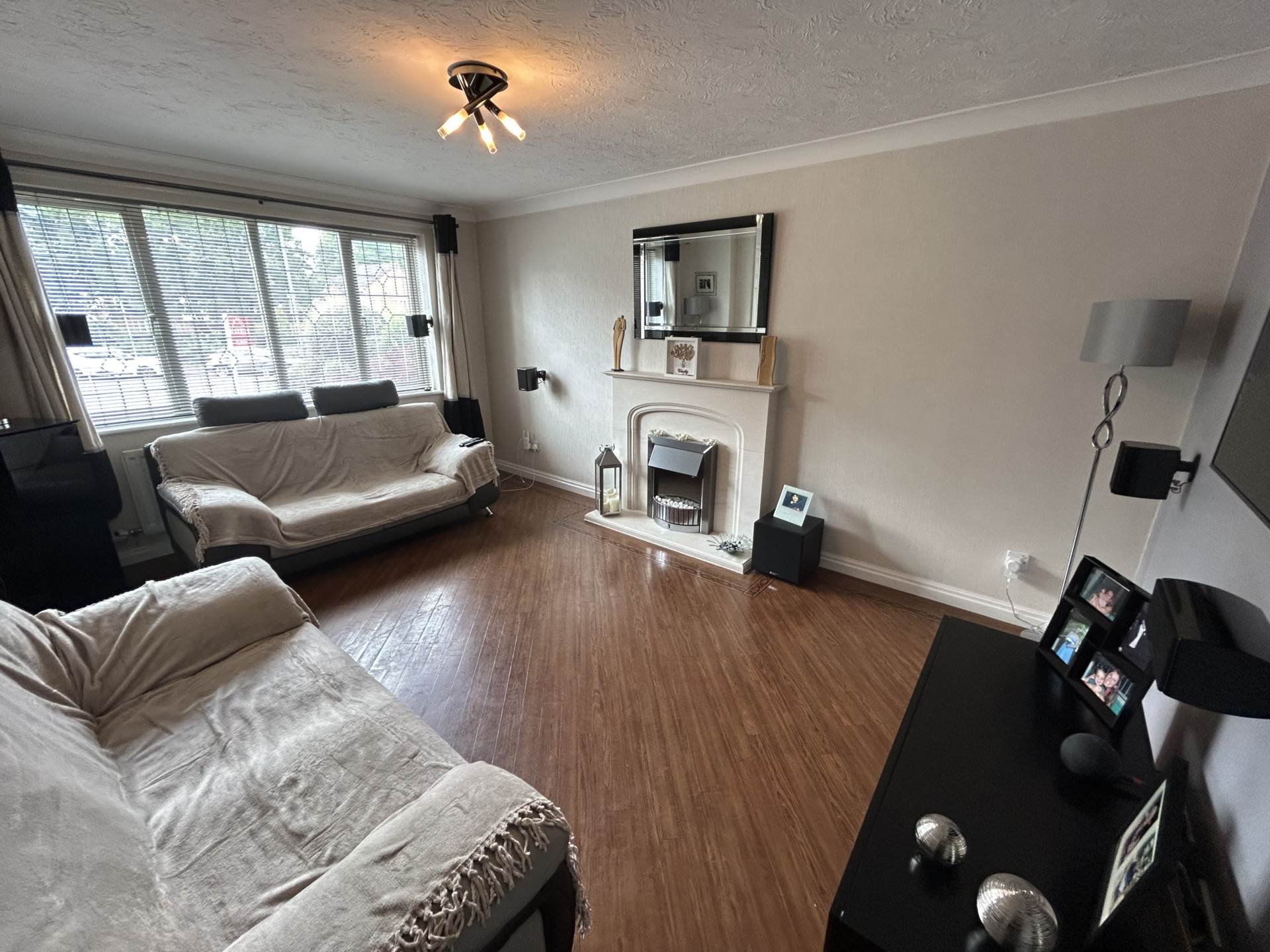 Gulvain Place, Oldham, Image 2