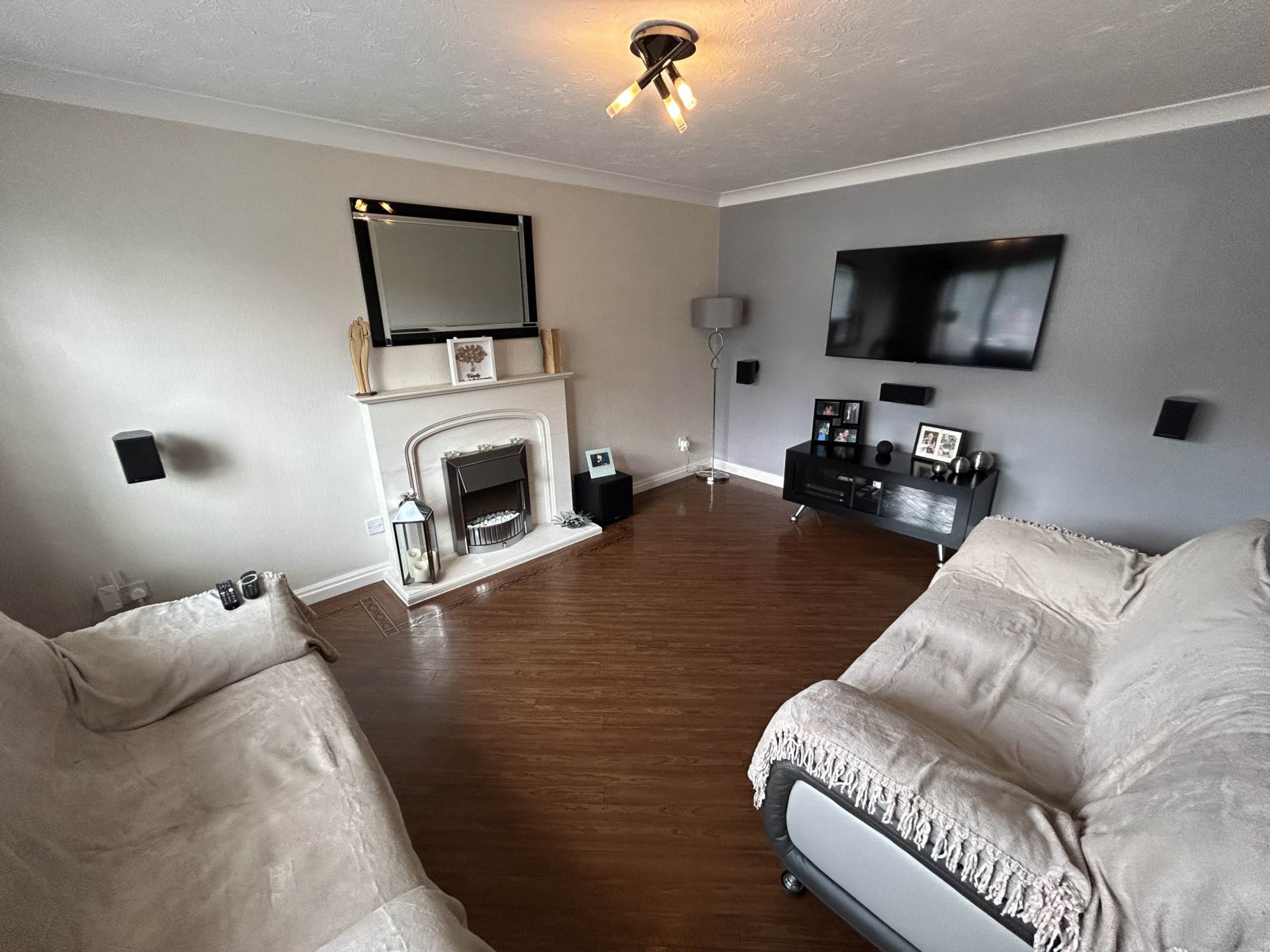 Gulvain Place, Oldham, Image 6